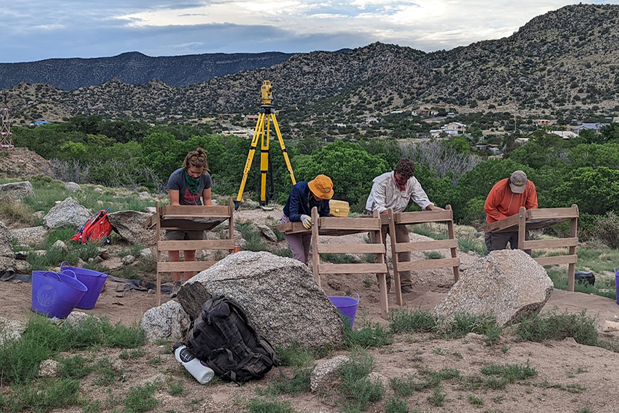 Students screening for artifacts